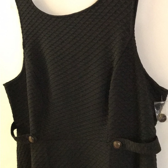 NWT MODCLOTH midi dress in black w/adorable side buttoning - Plus sized - Picture 2 of 5